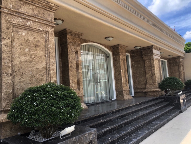 đá granite ngoài trời với độ bền cao và ít bảo trì