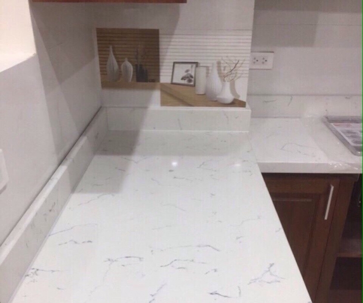 đá trắng vân mây nhân tạo