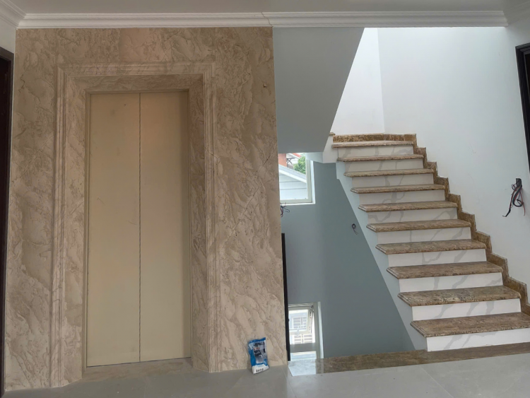 Cabin thang máy ốp đá marble cao cấp