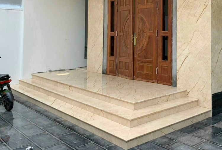 Mẫu đá Rosa Light ốp bậc tam cấp đẹp