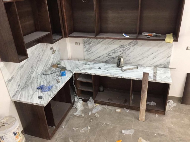 đá granite làm mặt bàn 
