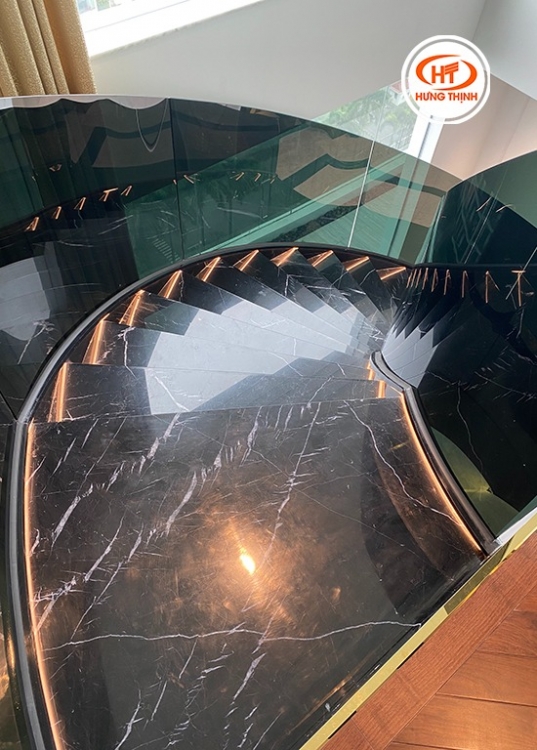 mẫu cầu thang đá đẹp