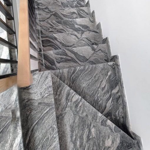 cầu thang đá trắng sa mạc