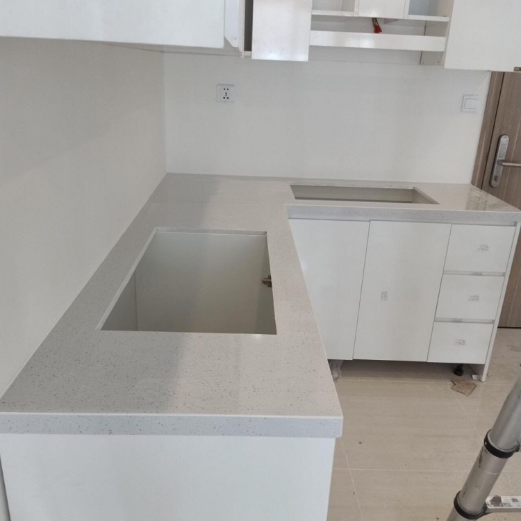 đá bếp kim sa trắng