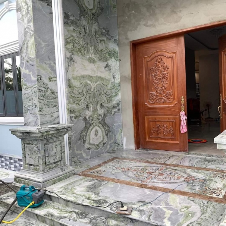 Dùng đá granite hoặc đá nung kết vừa bền vừa chống chịu thời tiết tốt.