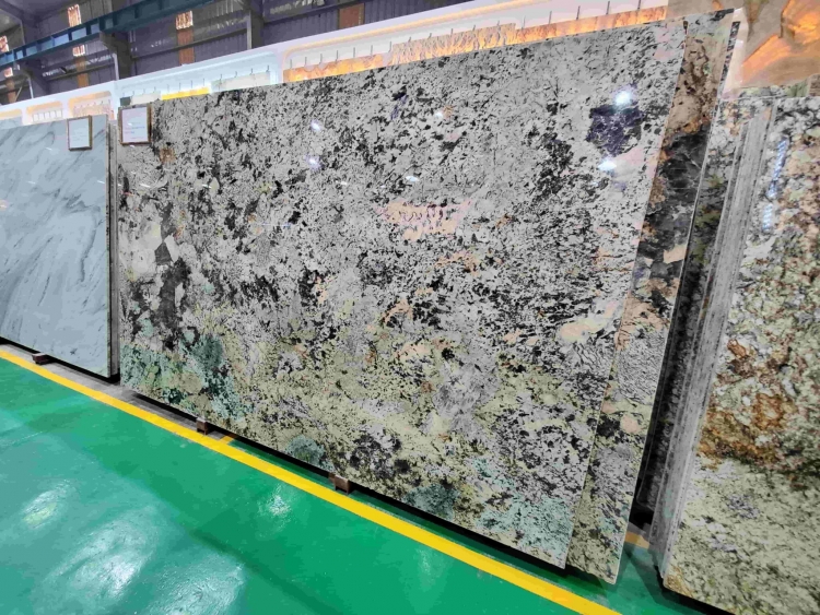 Đá Granite Alpinus Gold