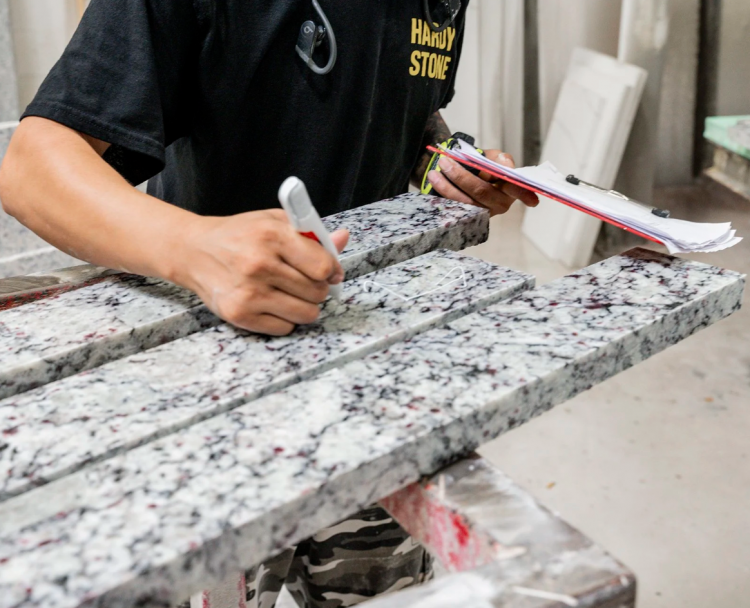 mặt bàn đá granite 