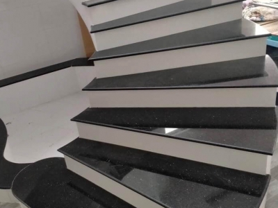 Đá đen kim sa ốp cầu thang