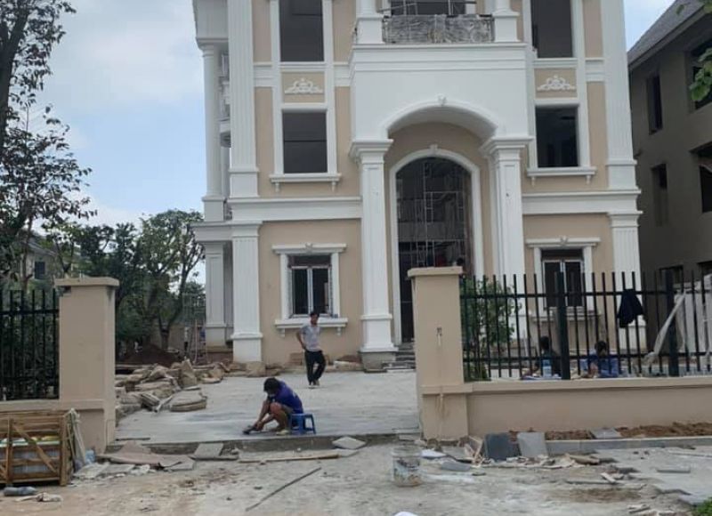 Đá ốp sân vườn biệt thự Sunshine Garden