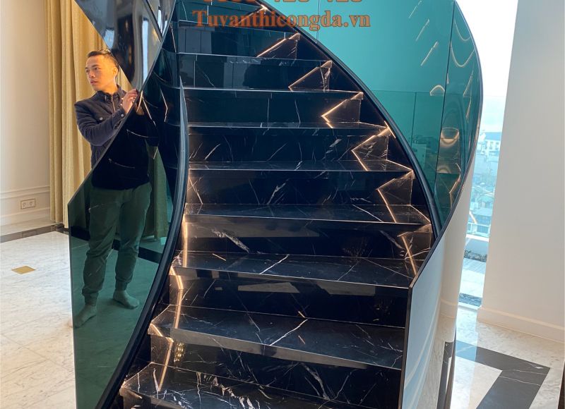 Ốp, lát cầu thang bộ